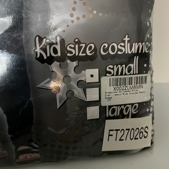 LAST ONE NWT kids NINJA Costume Size Small Ninja outfit Shirt pants belt hood - Picture 4 of 6